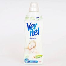Кондиционер для белья Vernel Sensitive алоэ вера и миндальное молочко детский 910 мл