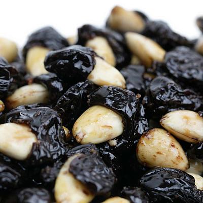 Черешня с миндалем красная 150 г в Apeti.ru Черешня с миндалем красная 150 г в интернет-магазине свежих фермерских продуктов Apeti.ru