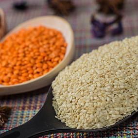  Белый кунжут на развес, 100 гр в интернет-магазине свежих фермерских продуктов Apeti.ru