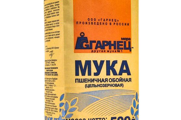 Мука пшеничная Гарнец обойная цельнозерновая 500 г в интернет-магазине продуктов с Преображенского рынка Apeti.ru