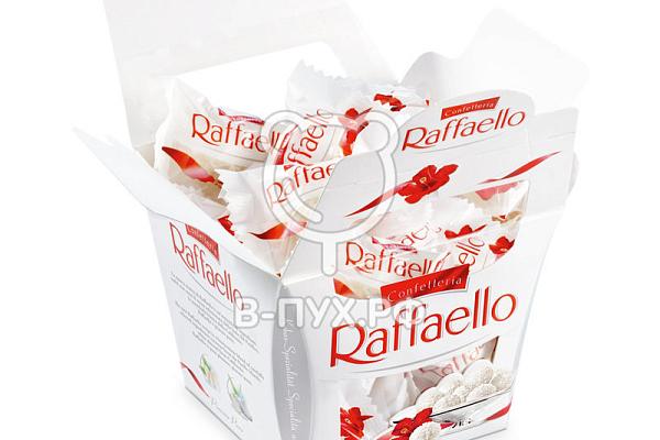  Конфеты Raffaello с цельным миндальным орехом в кокосовой обсыпке, 150г в интернет-магазине продуктов с Преображенского рынка Apeti.ru