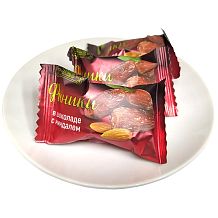 Конфеты Финики в шоколаде с миндалем 250 г