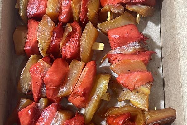 Шашлык ассорти кета/морской язык  холодного копчения 1кг в интернет-магазине продуктов с Преображенского рынка Apeti.ru