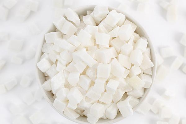  Кокос натуральный кубики на развес 250 г в интернет-магазине продуктов с Преображенского рынка Apeti.ru