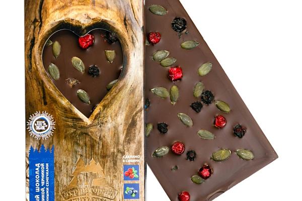  Шоколад темный с брусникой, черникой и тыквенными семечками 90 г в интернет-магазине продуктов с Преображенского рынка Apeti.ru